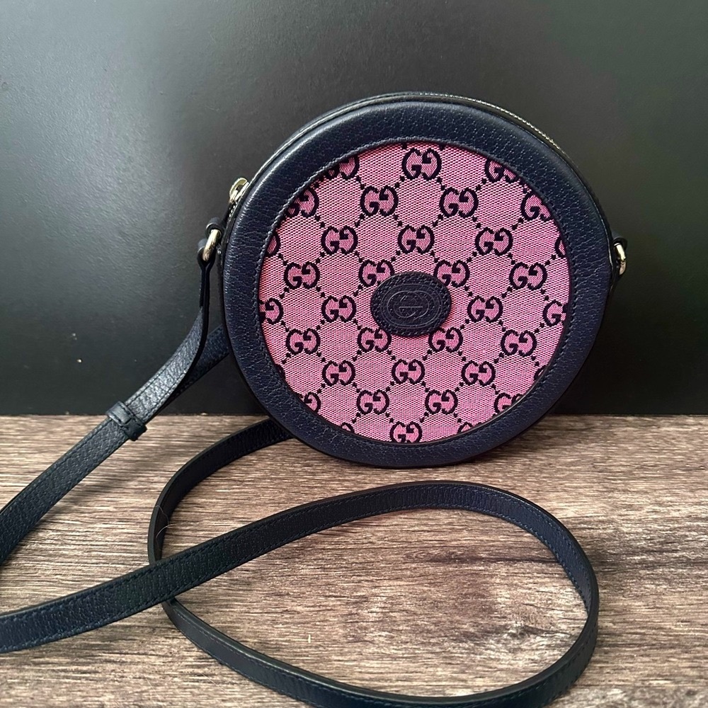 Total steal! Authentic Gucci GG Ophidia Round Crossbody Bag/Pink & Midnight Blue
